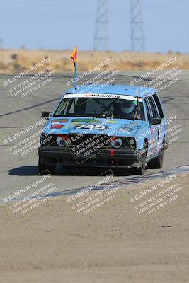 media/Oct-01-2023-24 Hours of Lemons (Sun) [[82277b781d]]/1045am (Outside Grapevine)/